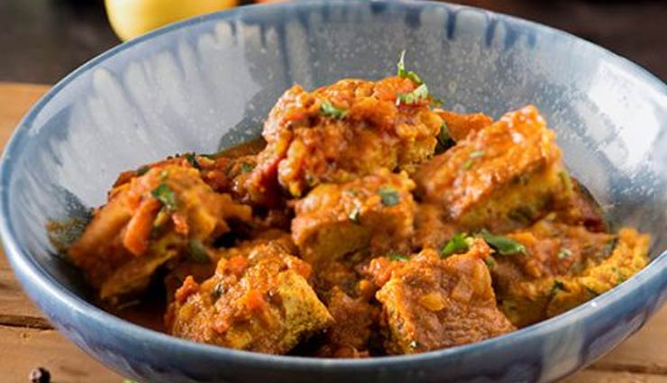 omelette curry,eggs recipe,main course recipe