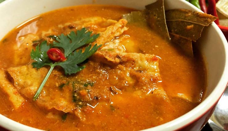 omelette curry,eggs recipe,main course recipe