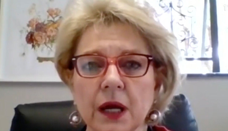 बाजारों को बंद करने से काम नहीं चलेगा, हमें वायरस से बचकर रहने की जरूरत है , Omicron को ढूंढने वाली डॉक्टर ने दिए इन सवालों के जवाब