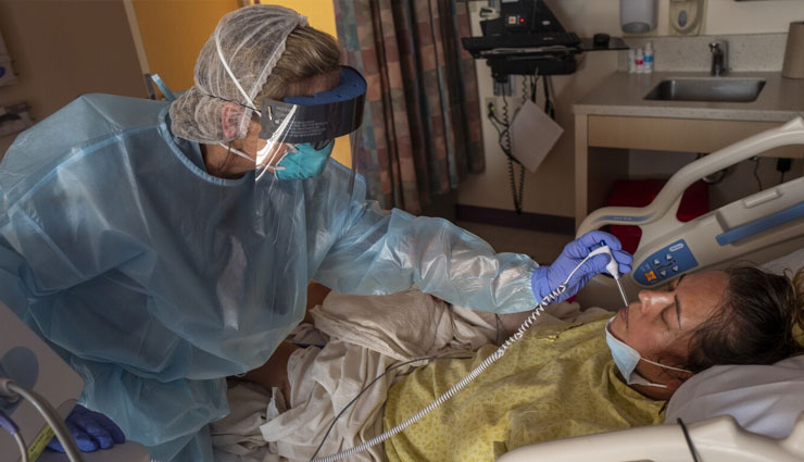 ओमिक्रॉन जान भले न लेता हो लेकिन अंदरूनी अंगों को पहुंचा रहा नुकसान: रिसर्च में खुलासा