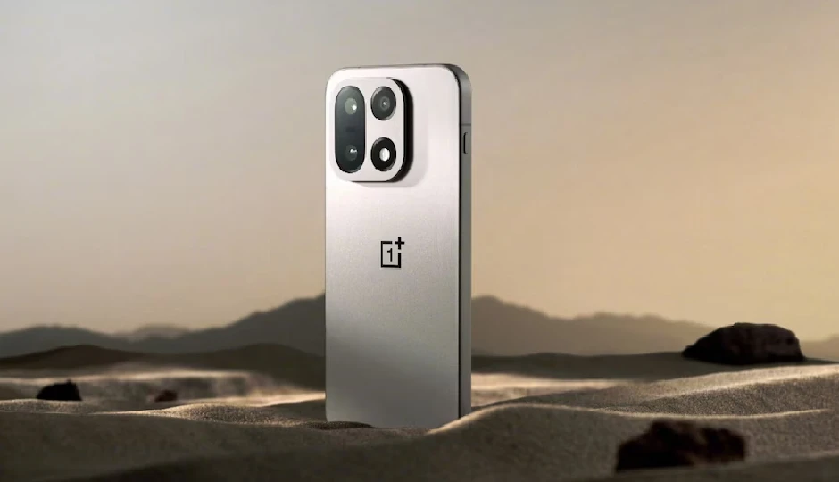 आज लॉन्च होगा OnePlus 15: 7300mAh बैटरी, 50MP कैमरा और लेटेस्ट Snapdragon प्रोसेसर के साथ दमदार फीचर्स का धमाका