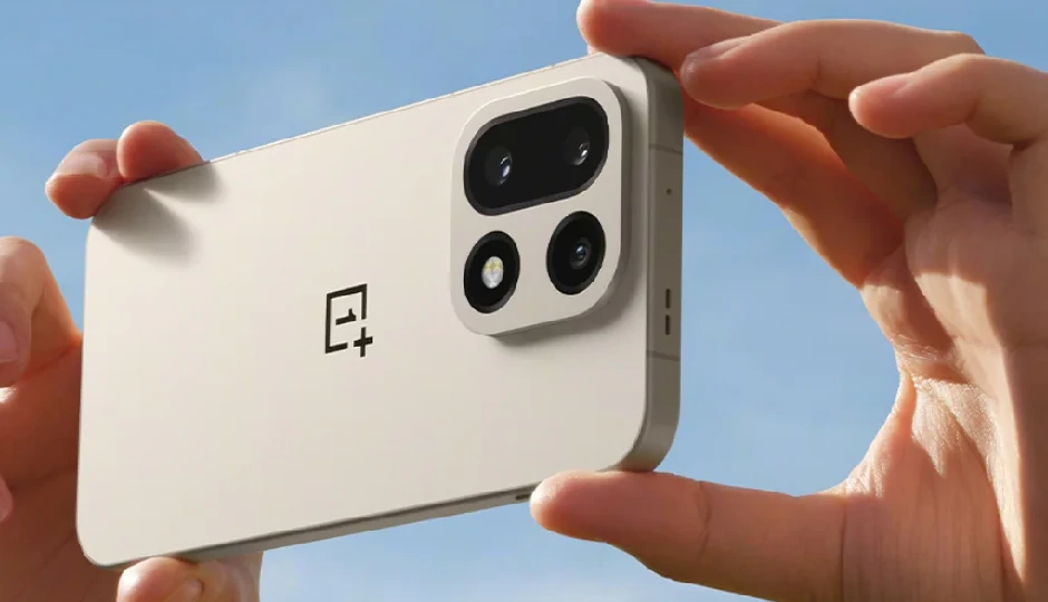 OnePlus 15 लॉन्च से पहले लीक हुई कीमत — आईफोन 17 से होगा सस्ता, जानिए सभी डिटेल्स!