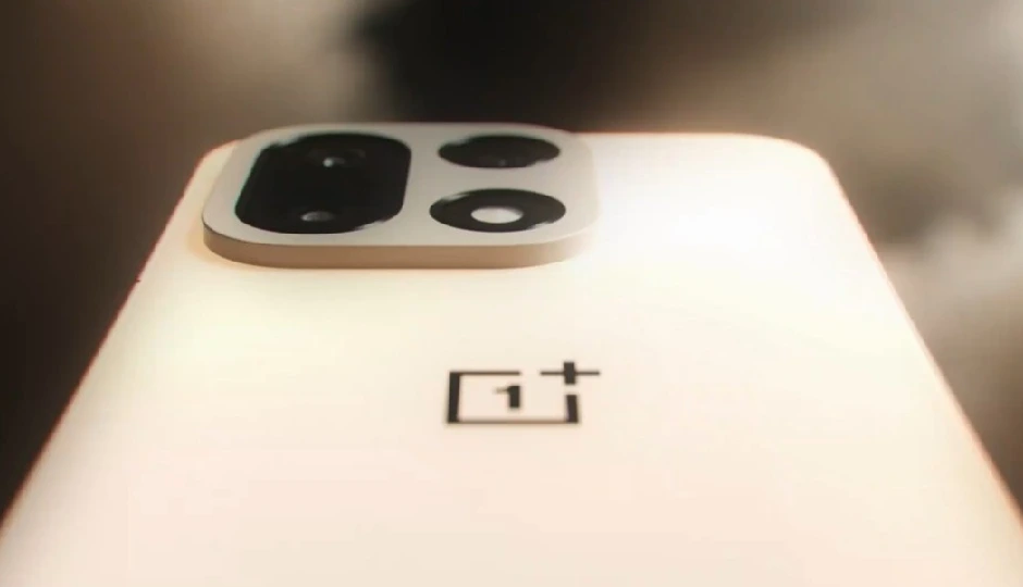 OnePlus 15 आज होगा लॉन्च: दमदार फीचर्स, शानदार कैमरा और कीमत जानें लॉन्च से पहले