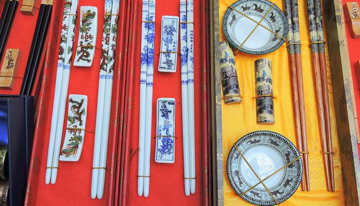 10 Hong Kong Souvenirs You Must Buy