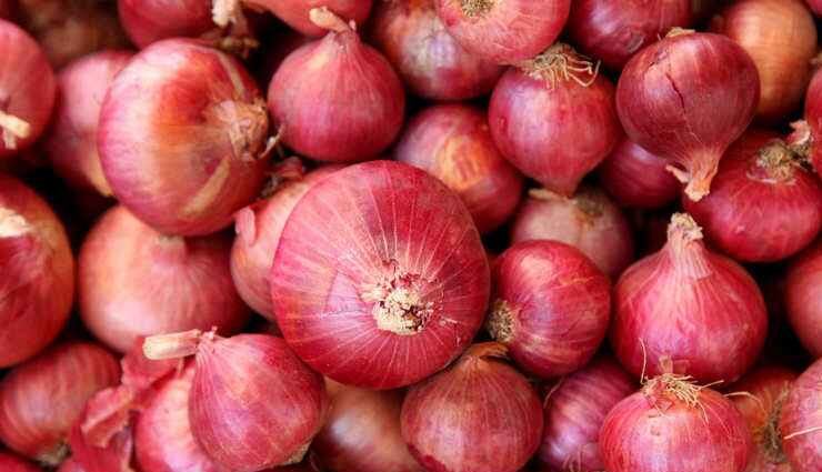 प्याज ने फिर रुलाया, 80 रुपये के पार पहुंची कीमत, जानें किस शहर में कितना दाम...