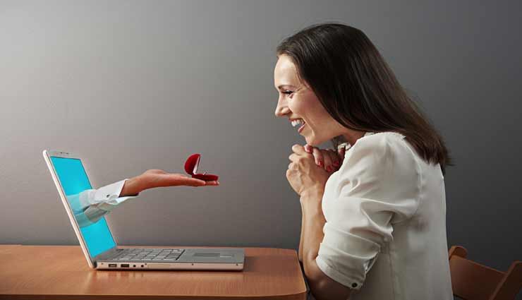 कहीं आप तो नहीं कर रहे ऑनलाइन पार्टनर ढूंढने के चक्कर में ये गलतियां