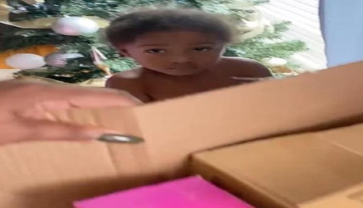 अलेक्सा के साथ बच्चों का खेलना पेरेंट्स को पड़ा महंगा, मामला हैरान करने वाला weird news,weird incident,online shopping,shopping using alexa,children spent 400 dollor on toys