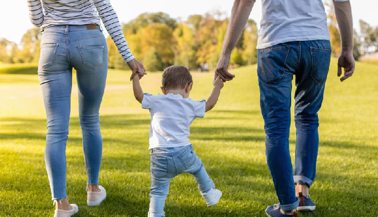 only child syndrome traits,characteristics of only children,signs of single-child syndrome,behavioral patterns in only children,understanding only child traits,traits of kids without siblings,psychological traits of single children,only child behavioral tendencies,identifying only child syndrome,solo child characteristics