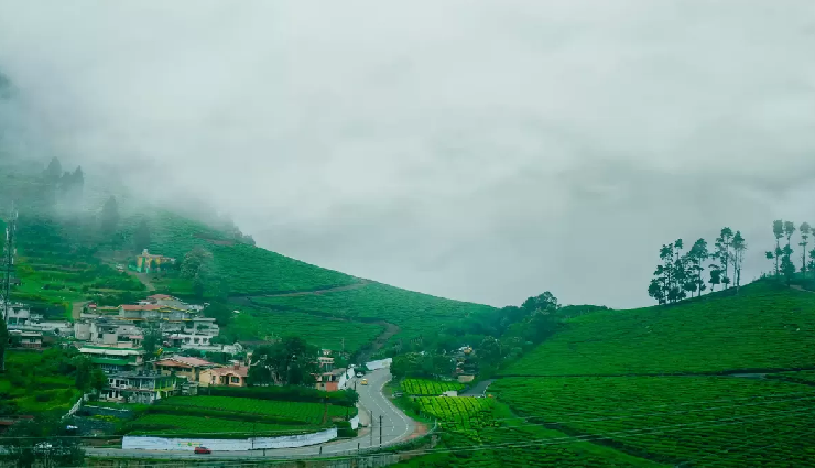 hill stations in india,best hill stations to visit,must-visit mountain getaways,scenic hill destinations,top altitude retreats in india,india favorite hillside escapes,hill stations for travel enthusiasts,popular mountain vacation spots,picturesque hill retreats,charming hill stations in india