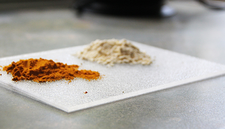 tomato juice,egg white face pack,besan and turmeric,baking soda face pack,multani mitti,lemon and honey mask,papaya face pack,aloe vera,banana peels,cucumber face mask,home remedies to treat open pores,skin care tips,beauty tips,open pores care tips