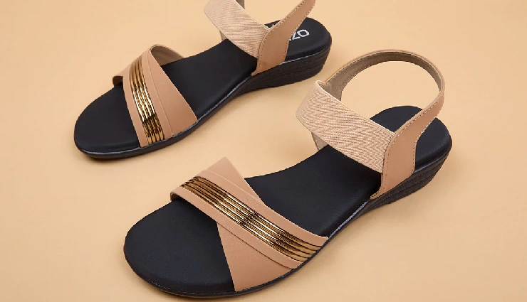 monsoon foot care tips,foot hygiene in rainy season,fungal foot infections,foot care for diabetics,how to keep feet dry,smelly feet remedy,rainy season skin care,diabetic foot care,healthy feet tips,prevent foot infections monsoon