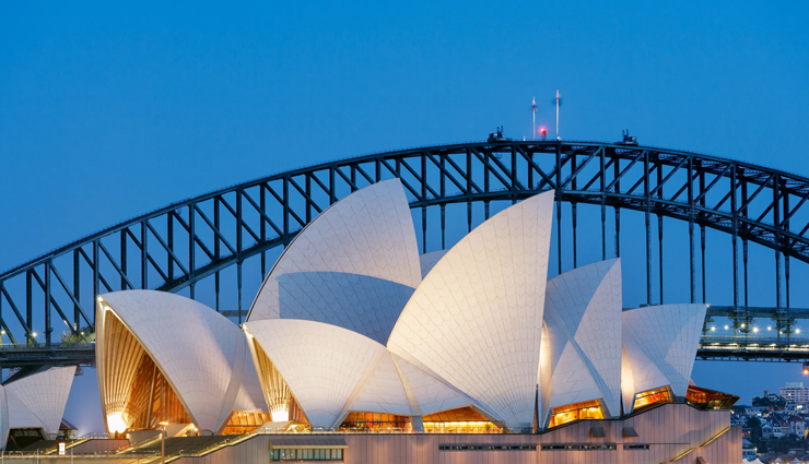 सिडनी का ओपेरा हाउस : वास्तुशैली देख हर कोई रह जाता है हैरान, आस-पास के ये स्थान भी लाजवाब 