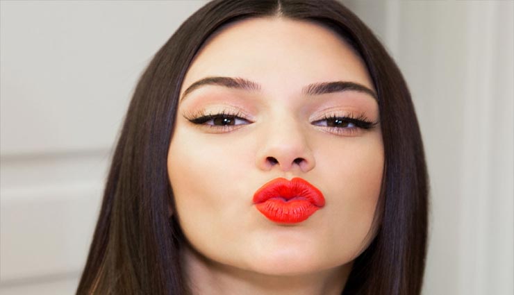 चहरे को आकर्षक बनाती है लिपिस्टिक, ले इनके विभिन्न शेड्स की मदद fashion tips,fashion tips in hindi,lipstick,lipstick tips,lipstick shades,lipstick shades uses