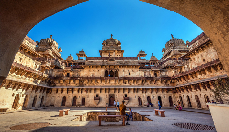 pre wedding photoshoot,best places for pre wedding photoshoot in hindi