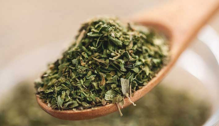 anti-aging herbs for skin,herbs to combat skin aging,natural remedies for youthful skin,herbs for anti-aging skincare,fighting skin aging with herbs,herbal solutions for youthful appearance,best herbs to prevent skin aging,age-defying herbs for skin,herbal remedies for ageless skin,incorporating herbs in anti-aging routine