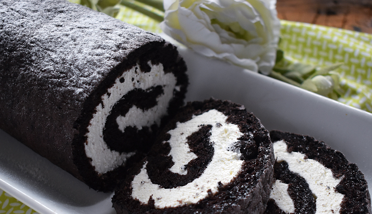 Recipe- Easy to Make 2 Ingredient Oreo Swiss Roll
