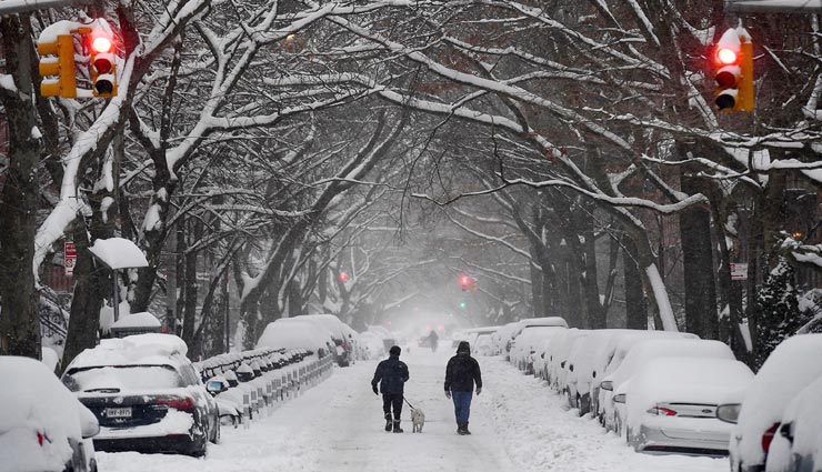 ओरलेना तूफान के चलते उत्तर-पूर्वी अमेरिका में घोषित इया गया सर्द आपातकाल