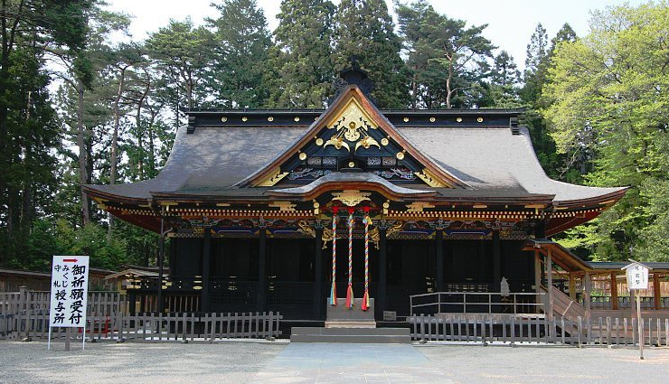 japan,beautiful shrines to visit in japan,japan travel,japan tourism,tourist places in japan,japan travel,places to visit in japan,holidays,travel guide