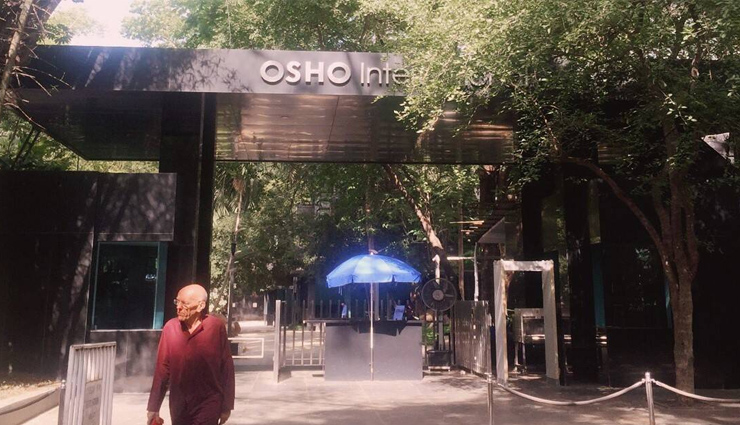 ashram for meditaion,travel.holidays