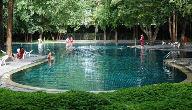 places to be visited in india,goa,bangalore,4 best places in india for meditation and yoga,best places for meditation in india,most peaceful places in india,isha yoga centre,velliangiri mountains,osho meditation resort,pune,purple valley,shreyas yoga retreat,international center for yoga education and research,puducherry