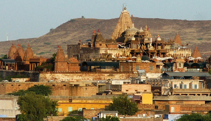 थार के रेगिस्तान के बीच अपने महलों, दुर्गों और मंदिरों के कारण प्रसिद्ध पर्यटक स्थल है जोधपुर, नीली इमारतों के कारण कहलाता है ब्ल्यू सिटी jodhpur tourist attractions,explore jodhpur top sights,best places to visit in jodhpur,jodhpur travel destinations,must-see landmarks in jodhpur,jodhpur sightseeing spots,discover jodhpur famous sites,jodhpur iconic tourist places,unforgettable experiences in jodhpur,exploring the beauty of jodhpur