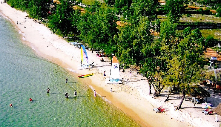 cambodia travel experiences,must-visit places in cambodia,top activities cambodia,cambodia sightseeing checklist,explore cambodia attractions,things to do in cambodia,cambodia tourist spots,cambodian travel adventures,cambodia bucket list,cambodian cultural experiences