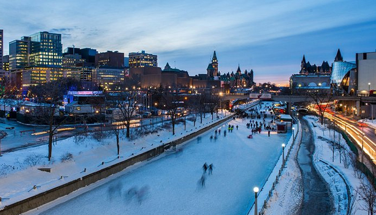 tourist places in canada,must-visit destinations in canada,best places to visit in canada,top tourist spots in canada,canada travel destinations,explore canada attractions,canadian tourist hotspots,unmissable places in canada,canada top travel destinations,popular tourist places in canada