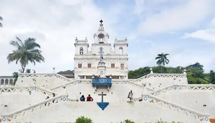 famous churches in goa,top churches to visit in goa,best churches in goa for tourists,heritage churches in goa,basilica of bom jesus goa,se cathedral goa,st. francis xavier church goa,baroque architecture churches goa,historic churches of goa,goa church tour,unesco churches in goa,religious places to visit in goa,goa carnival churches,our lady of immaculate church goa,st. catherine chapel goa