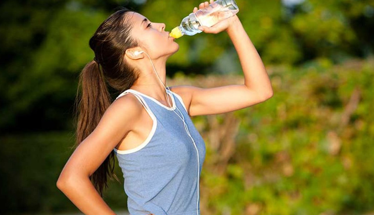 what to do if you drink too much water,water intoxication symptoms oxytocin,water intoxication symptoms,water intoxication stories,water intoxication hyponatremia,water intoxication cases,symptoms of drinking too much water,water,Health,healthy living,Health tips
