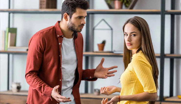 signs of overprotective boyfriend,dominating behavior in relationships,red flags of controlling partner,is your boyfriend too overprotective?,recognizing dominance in your relationship,overbearing boyfriend warning signs,identifying controlling behavior in partners,how to spot over protectiveness in a relationship,signs your partner is excessively dominant,redefining healthy relationship boundaries