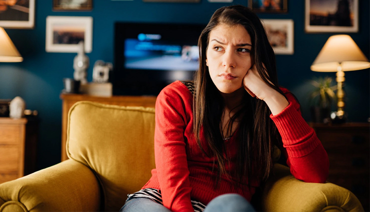 8 Sure Signs You’re Overthinking Your Relationship