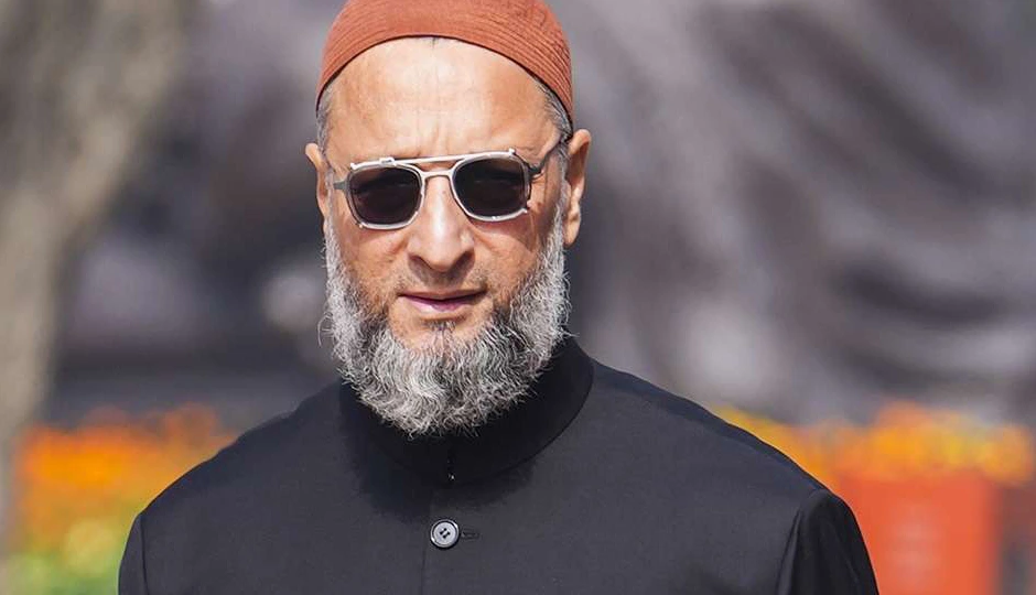 'हिजाब पहनने वाली बेटी भी एक दिन बन सकती है पीएम’, ओवैसी के बयान पर सियासी घमासान, भाजपा ने दिया तीखा जवाब