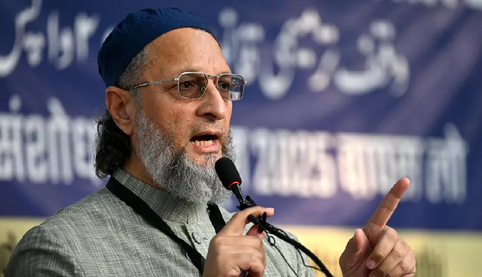 BMC में किसे मिलेगा AIMIM का साथ—BJP या उद्धव ठाकरे? ओवैसी ने साफ किया रुख, पार्षदों से की अपील