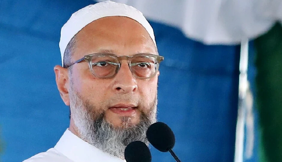 तेजस्वी के वोटर मोदी की गोद में चाय पी रहे हैं, ये लोग घमंड में चूर हैं: ओवैसी का करारा हमला