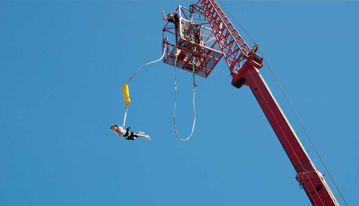 bungee jumping in india,rishikesh bungee jumping,dehradun bungee jump,anjuna beach bungee,bundi rajasthan bungee,lucknow bungee jumping,bangalore ozone adventures,kamshet bungee jumping