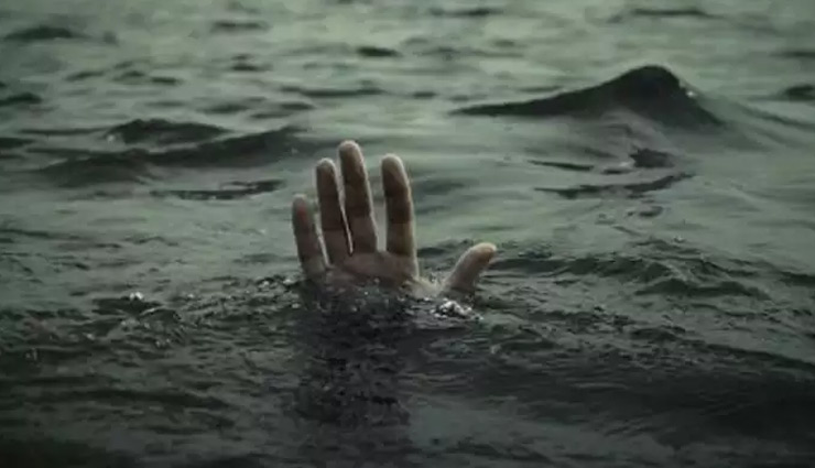 ऋषिकेश : गंगा में नहाने गए दो युवतियां व एक युवक डूबे, मुंबई से उत्तराखंड आए थे घूमने 
