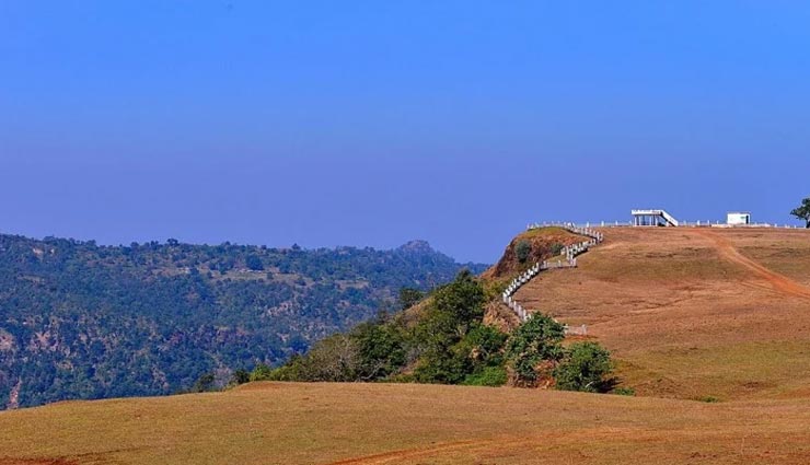 सुंदरता के कारण 'सतपुड़ा की रानी' कहलाता हैं पचमढ़ी हिल स्टेशन, देखकर मन होगा प्रफुल्लित