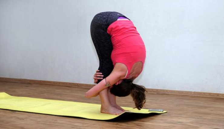 padahastasana,yoga tips,yoga benefits