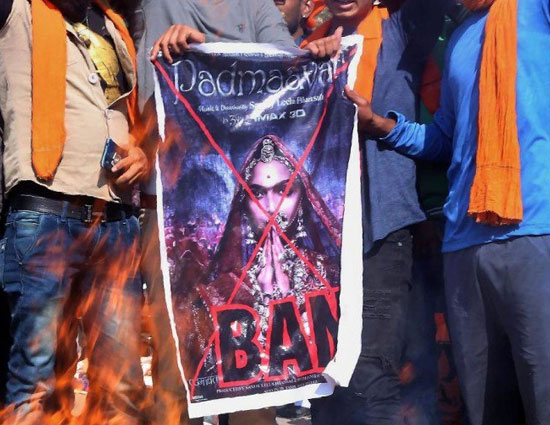 'पद्मावत' दिल्ली में कड़ी सुरक्षा, विशेष कमांडो और अर्धसैनिक बल तैनात