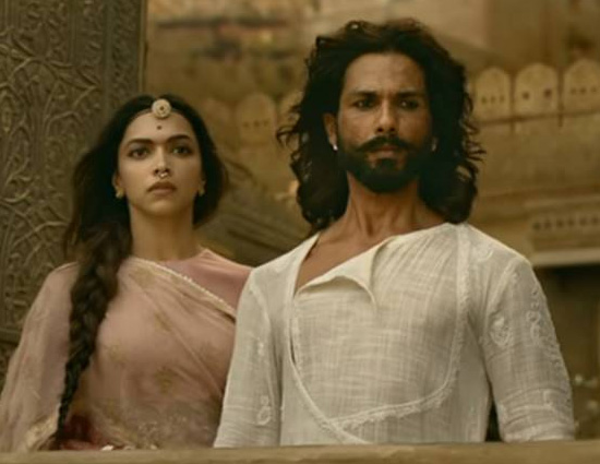 करणी सेना के खौफ के कारण बिहार में 'पद्मावत' की बुकिंग रद्द