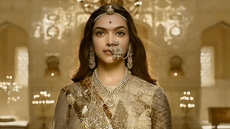 bollywood,flashback 2018,alia bhatt,deepika padukone,raazi,padmavat