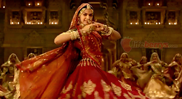 bollywood,sanjay leela bhansali,padmaavat,ghoomar song,deepika padukone,gossips,entertainment