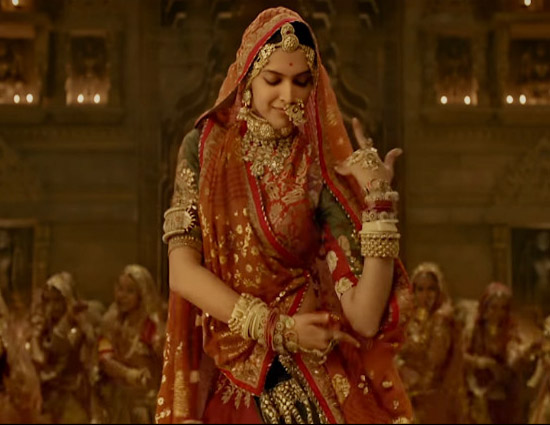 घूमर गाने में अब नहीं दिखेगी दीपिका पादुकोण की कमर, किया बड़ा बदलाव