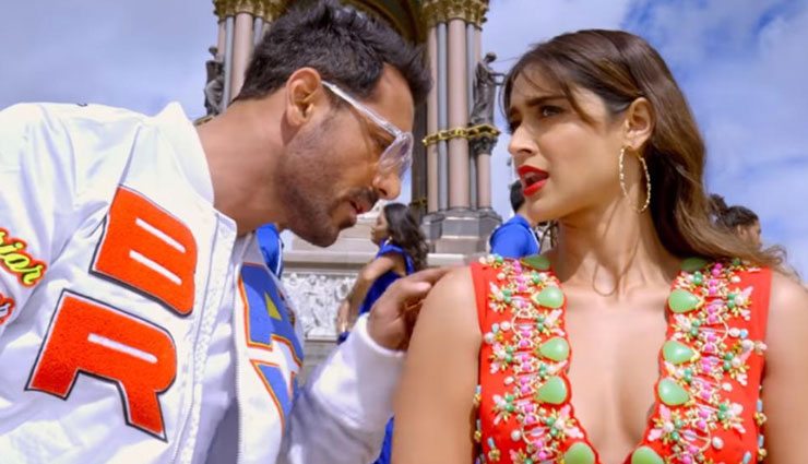 pagalpanti 24 crore,pagalpanti box office collection day 5,pagalpanti collection,pagalpanti box office collection,anil kapoor,john abraham,arshad warsi,pulkit samrat,kriti kharbanda,urvashi rautela,pagalpanti movie review,john abraham,arshad warsi,anees bazmee,bollywood news in hindi,entertainment
