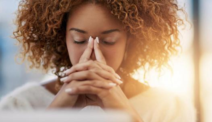 Health tips,healthy living,chronoical pains related to emotions,were pain strikes when you are sad,pains related to emotions