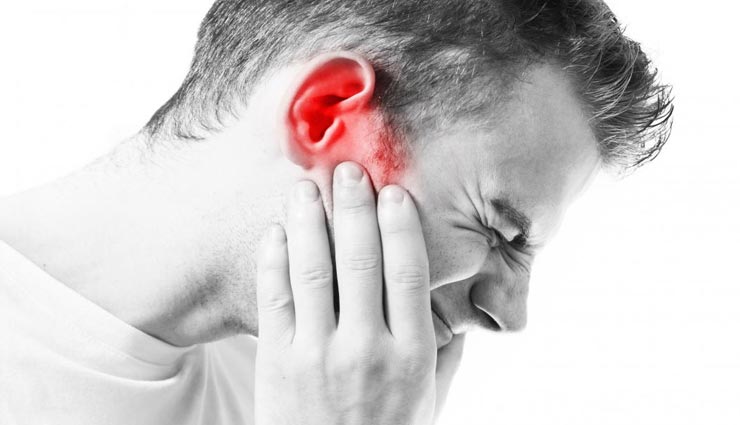 कान में दर्द कराता है असहनीय पीड़ा का अहसास, ये 3 उपाय दिलाएँगे आपको राहत