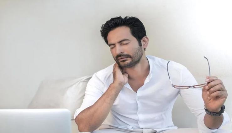 ये 3 एक्सरसाइज दिलाएगी गर्दन के दर्द में राहत, जानें और आजमाए