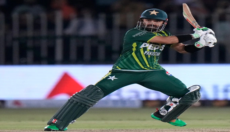 रिजवान की चोट को लेकर बोले मुख्य कोच, नहीं चाहते कि वह T20 WC से चूके