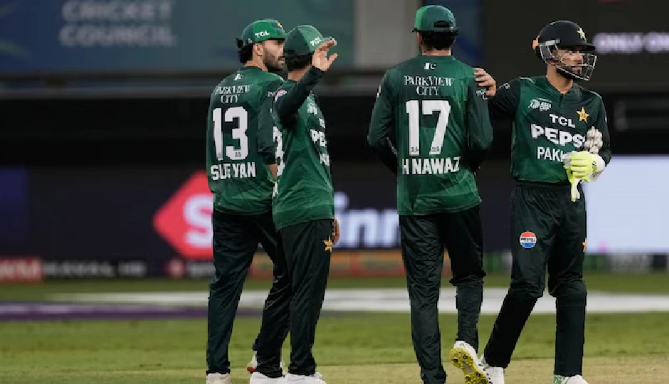 Asia Cup 2025: मजबूत UAE का दबाव में सामना करेगा पाकिस्तान, निर्णायक मुकाबला आज