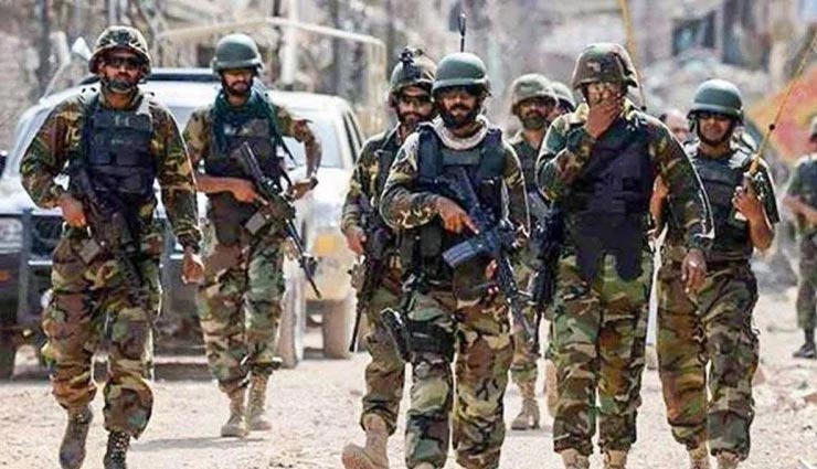 पाकिस्तान : सिंध पुलिस और पाक सेना में हुई तनातनी, पाकिस्तानी मीडिया जनता से छिपा रहा हालात